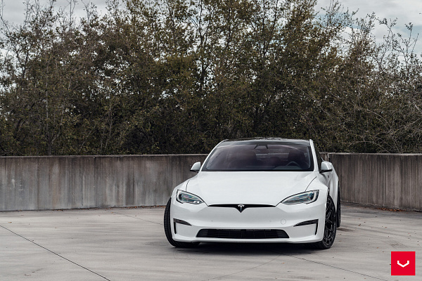 Фото дисков Vossen HFX-1 (5-Lug) Черный глянец на Tesla Model S