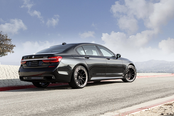 Фото дисков Savini SX14 Черный глянец на BMW 7 (G11/G12)