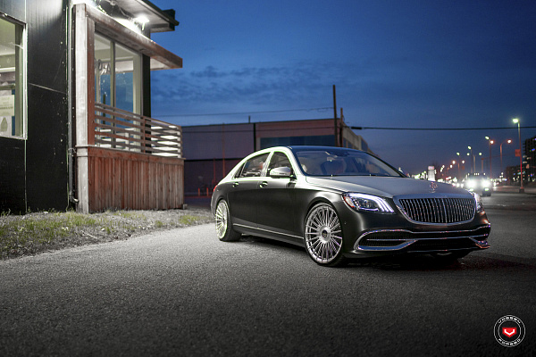 Фото дисков Vossen S17-13 Глянцевый лак на Mercedes-Benz S-Class (W222, C217)