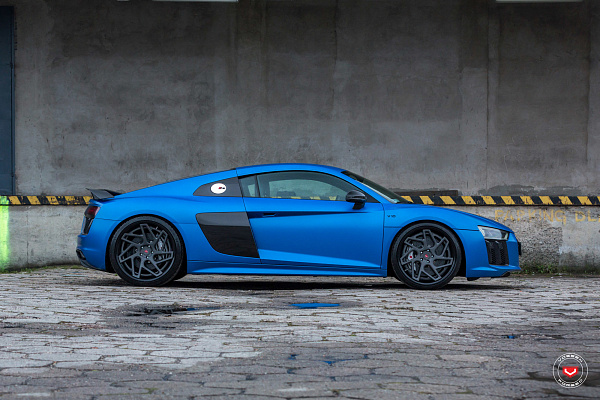 Audi R8