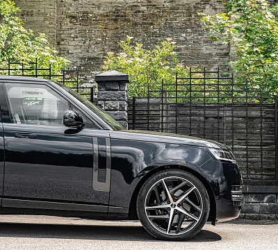 Фото дисков Kahn Type 52 RS на Range Rover V