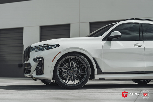 Фото дисков Vossen EVO-5 Черный глянец на BMW X7 (G07)