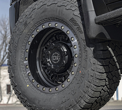 Фото дисков Black Rhino ABRAMS на GMC Sierra IV