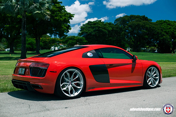 Фото дисков HRE P201 Серебро на Audi R8 (4S)