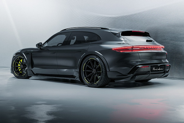 Фото дисков Brixton Forged R11-RS Черный глянец на Porsche Taycan I