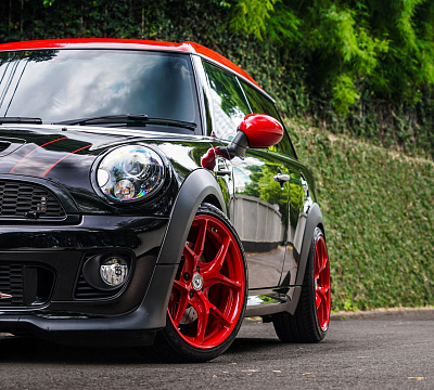 Фото дисков HRE R101 на MINI Cooper III