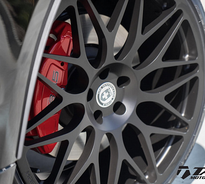 Фото дисков HRE 300M на Audi Q5 (8R)