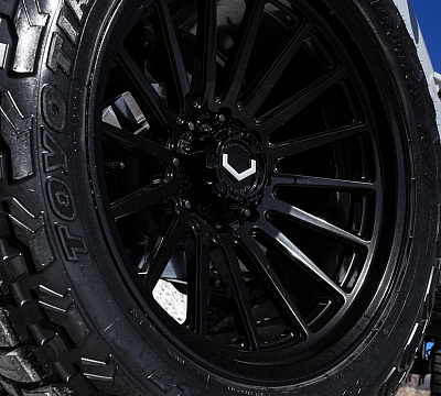 Фото дисков Vossen GNX-01 на GMC Sierra IV
