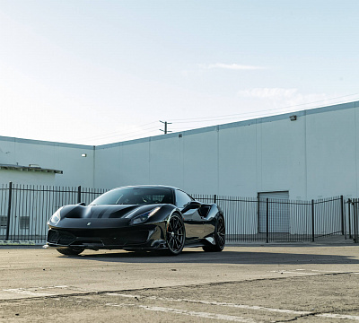 Фото дисков HRE S104SC на Ferrari 488