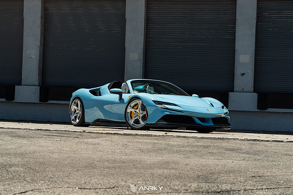 Фото дисков Anrky XR-305 Глянцевый лак на Ferrari SF90