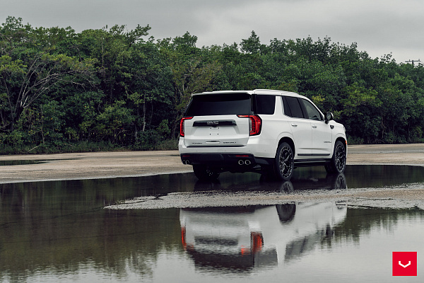 Фото дисков Vossen HFX-1 (6-Lug) Черный глянец на GMC Yukon V