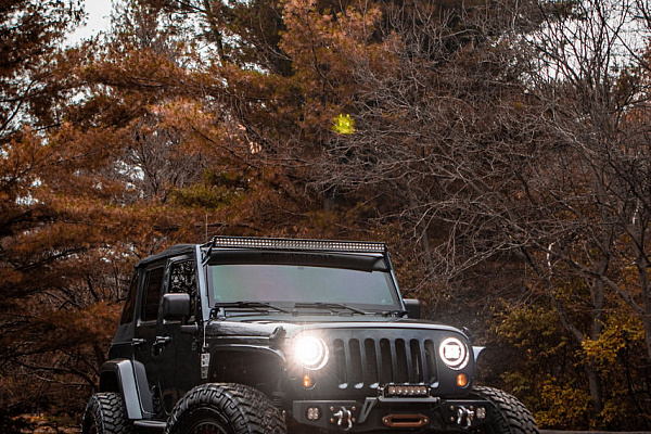 Фото дисков Black Rhino PRIMM Красный глянец на Jeep Wrangler III (JK)