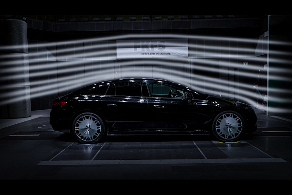 Фото дисков BRABUS Monoblock M (Platinum Edition) Черный глянец на Mercedes-Benz EQS
