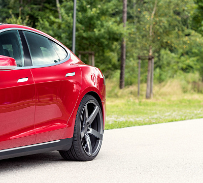 Фото дисков Vossen CV3 на Tesla Model S