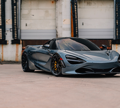 Фото дисков Brixton Forged CM6-R на McLaren 720S