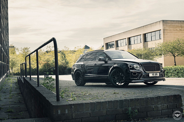 Фото дисков Vossen UV-1 Черный сатин на Bentley Bentayga