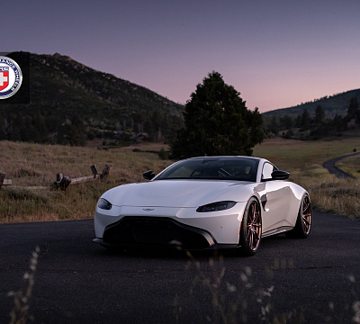Фото дисков HRE P104SC на Aston Martin Vantage 4
