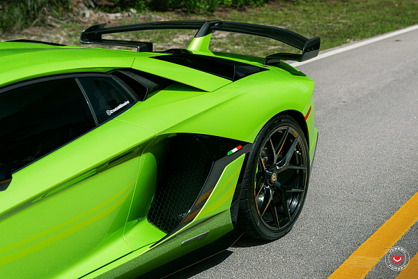 Lamborghini Aventador
