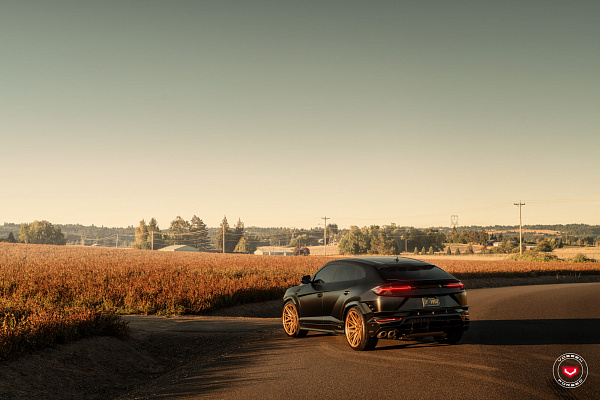 Фото дисков Vossen EVO-5 Глянцевое золото на Lamborghini Urus