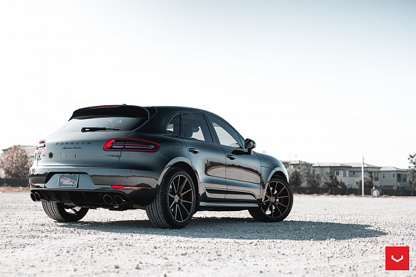 Фото дисков Vossen VFS-1 Сатиновая бронза на Porsche Macan I