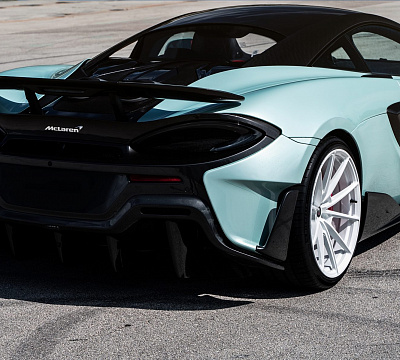 Фото дисков Anrky AN18 на McLaren 600