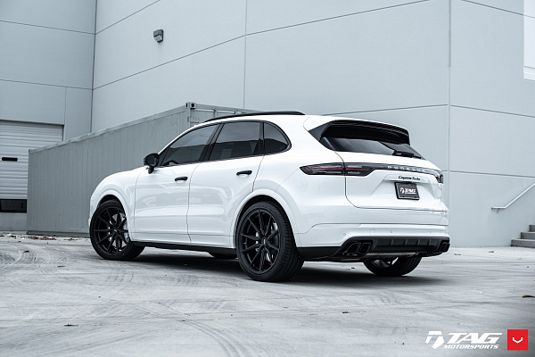 Фото дисков Vossen HF-3 Черный сатин на Porsche Cayenne III