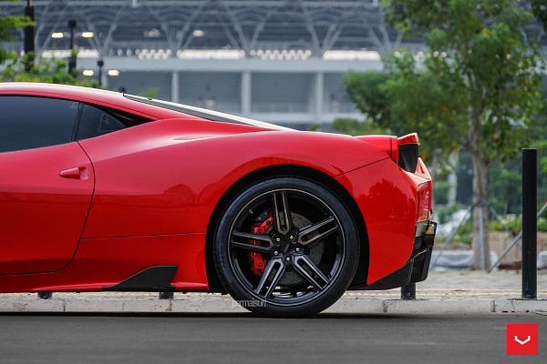 Фото дисков Vossen HF-1 Алмазная проточка на Ferrari 458