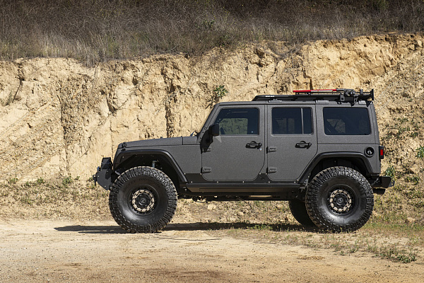 Фото дисков Black Rhino ARSENAL  на Jeep Wrangler III (JK)