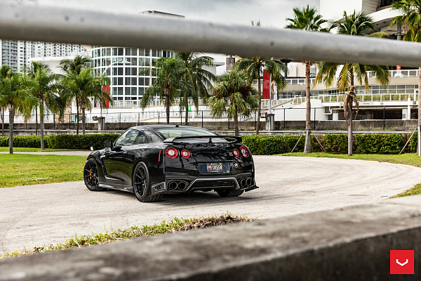 Nissan GT-R