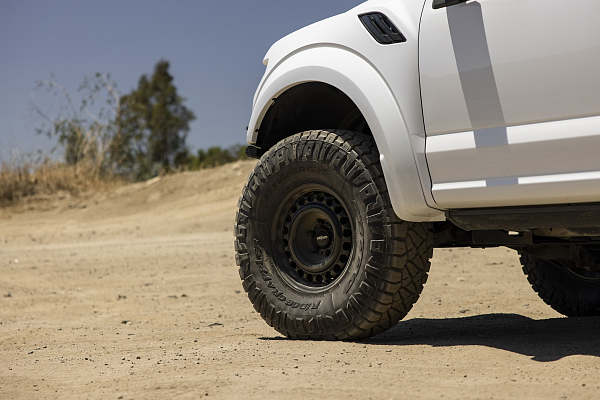 Фото дисков Rotiform STL Черный глянец на Ford F-150 XIII