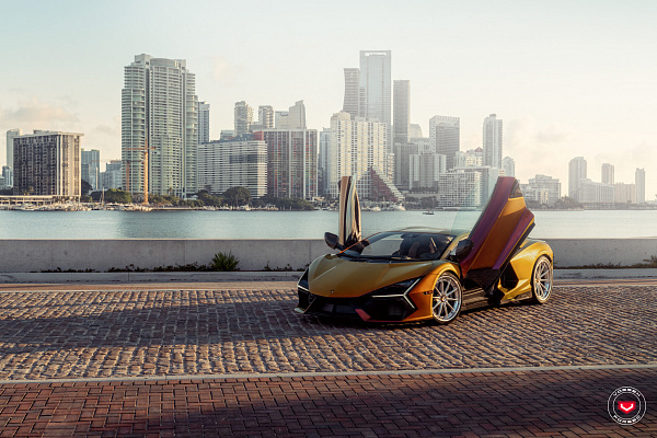 Фото дисков Vossen VPS-2 (3-Piece) Глянцевый лак на Lamborghini Revuelto