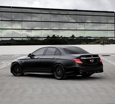 Фото дисков HRE 501 на Mercedes-Benz E-Class (W213, S213, C238)