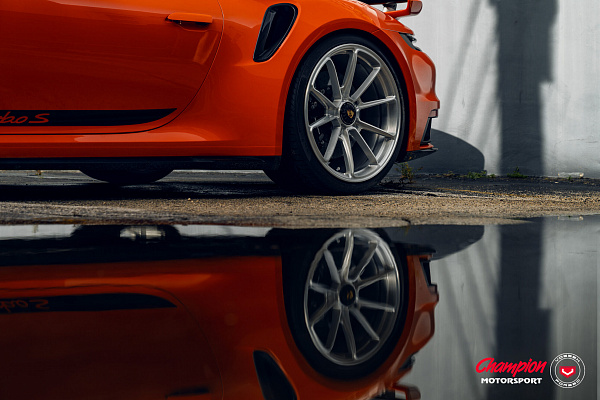Фото дисков Vossen RS92 Глянцевый лак на Porsche 911 VIII