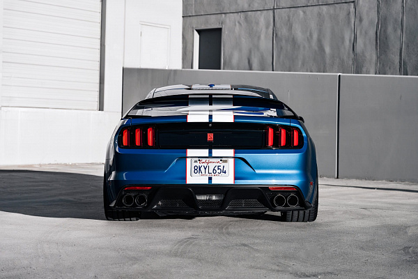 Фото дисков Brixton Forged R11-RS Глянцевый лак на Ford Mustang VI
