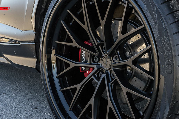 Фото дисков Anrky AN30 Черный сатин на Lamborghini Urus