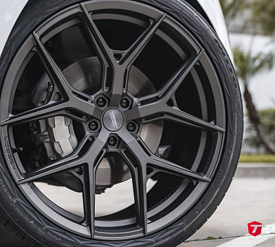 Фото дисков Vossen HF-5 на Land Rover Range Rover V