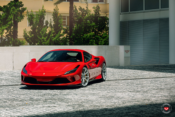 Фото дисков Vossen EVO-2 Глянцевый лак на Ferrari F8