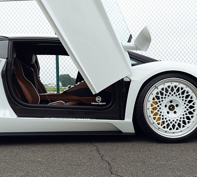 Фото дисков 1886 Wheels S009 на Lamborghini Aventador