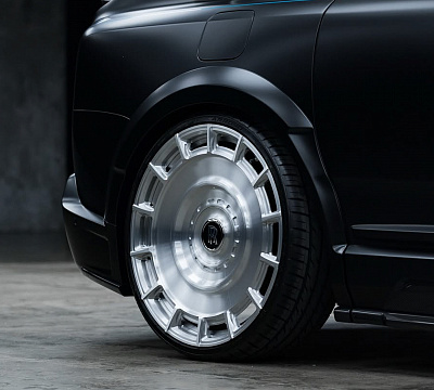 Фото дисков Vossen UV-7 на Rolls-Royce Cullinan
