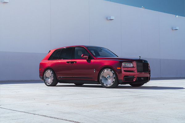 Фото дисков HRE L108M Глянцевый темный лак на Rolls-Royce Cullinan