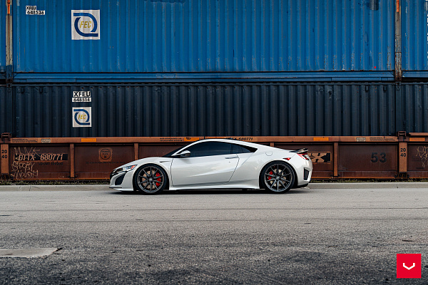 Фото дисков Vossen HF-3 Сатиновый графит на Acura NSX II
