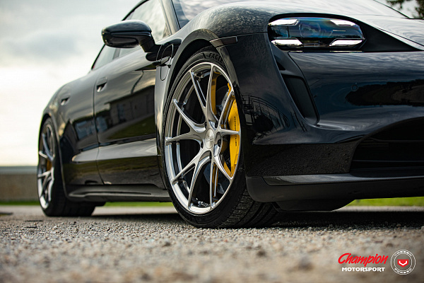 Фото дисков Vossen RS74 Глянцевый тонированный лак на Porsche Taycan I