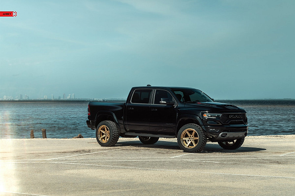 Фото дисков Anrky AN36-S Сатиновое золото на Ram 1500 V