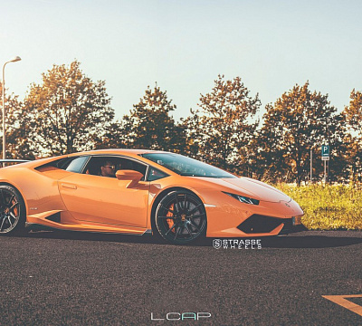 Фото дисков Strasse Wheels SV1 Deep Concave Monoblock на Lamborghini Huracan