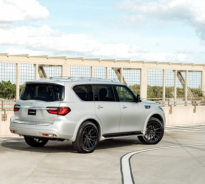 Фото дисков Vossen HF6-1 на Infiniti QX80 I