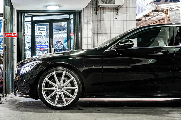 Фото дисков Vossen VFS-10 Серебро на Mercedes-Benz C-Class (W205)