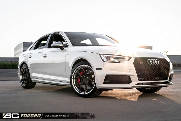 Фото дисков BC Forged HCS21 Глянцевый темный лак на Audi A/S/RS 4 (B9)