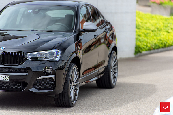 Фото дисков Vossen VFS-2 Глянцевый графит на BMW X4 (F26)