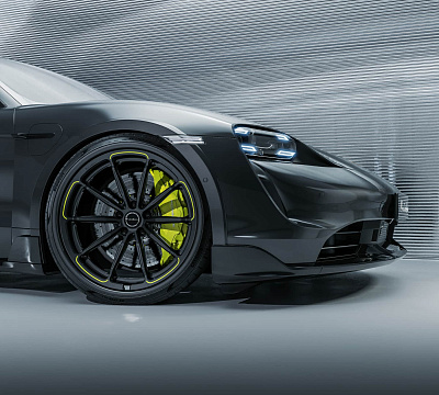 Фото дисков Brixton Forged R11-RS на Porsche Taycan I