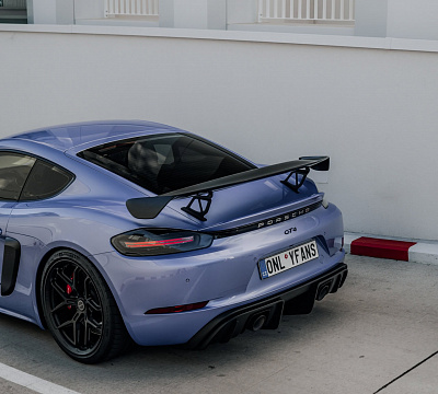 Фото дисков Brixton Forged PF7-RS на Porsche Cayman III